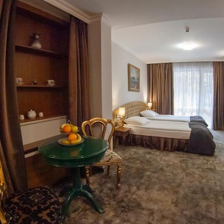 Meg-Lozenetz Hotel Софія Екстер'єр фото